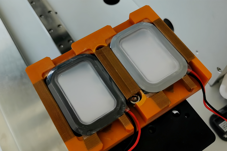 LED燈、燈罩貼膜機品牌廠家有哪些，雙工位，機械手自動下料